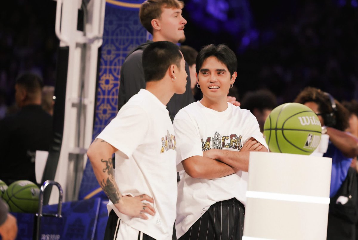 jorgesnic's tweet photo. SEKEN PABKEN AAAHHHH 😭🤍🫶🏻

Umabot sa NBA yung pagbabasketball nila 🥺🥹 kahit exhibition game lang nakakatuwa parin 🥺

https://t.co/hPuShLDNFK https://t.co/hSu0uArr3z