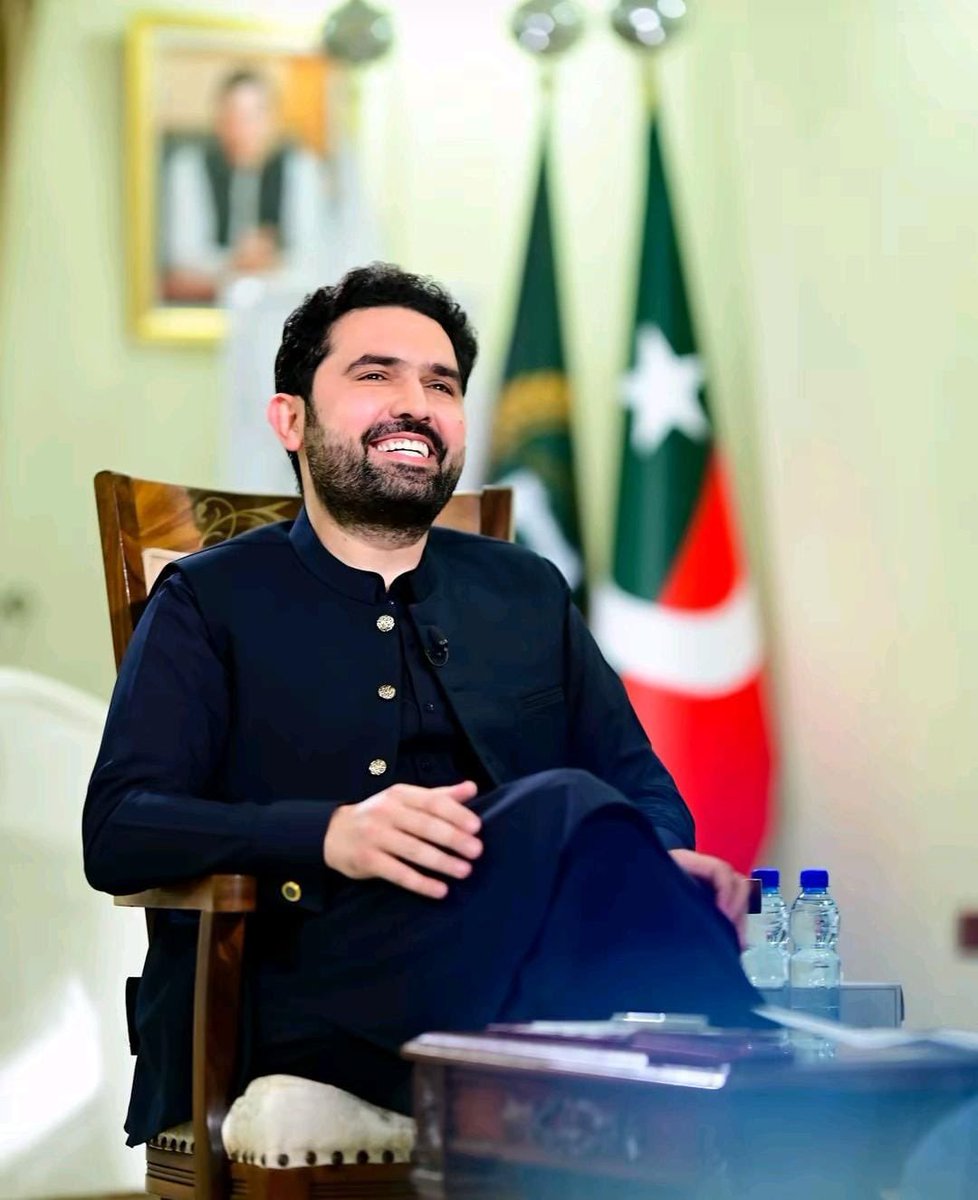 MShehzadSpeaks's tweet photo. سہیل خان افریدی آج ورکر سے لیڈر بن گیا ہے 🔥 https://t.co/x62Ra8rq6n