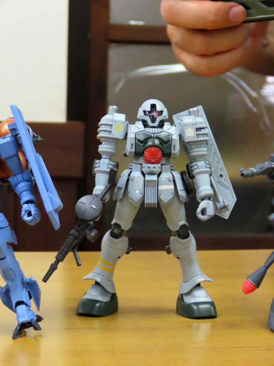 yukisaki0655's tweet photo. バットダディさんのヅダ(GQ)と、
ヨ=マヨイさんのヅダと、
ゆきさきの父のZUDaaaaaaHと。
もう、最高！
#ガンプラジオ
#おガンばな 
そして、バットダディさんと約束してしまった。
「イベントあるならジークアクスまた作るよ」と！ https://t.co/7Orr0PqiOm