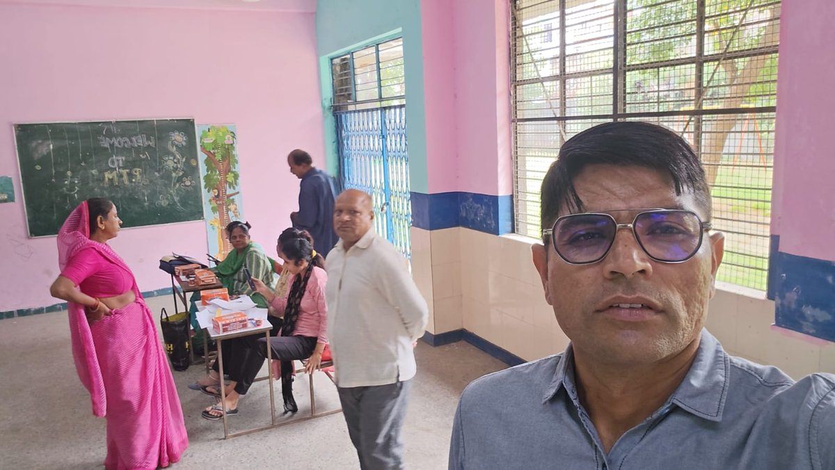 DEOOldDelhi's tweet photo. @ECISVEEP @CEODelhiOffice #SIR2026 #SIRDelhi #SpecialCamp  Special Camps organized on 11.10.2026 at AC-20 Chandni Chowk, to facilitate electors in connection with the Special Intensive Revision (SIR) 2026. https://t.co/eJomIpjM1d