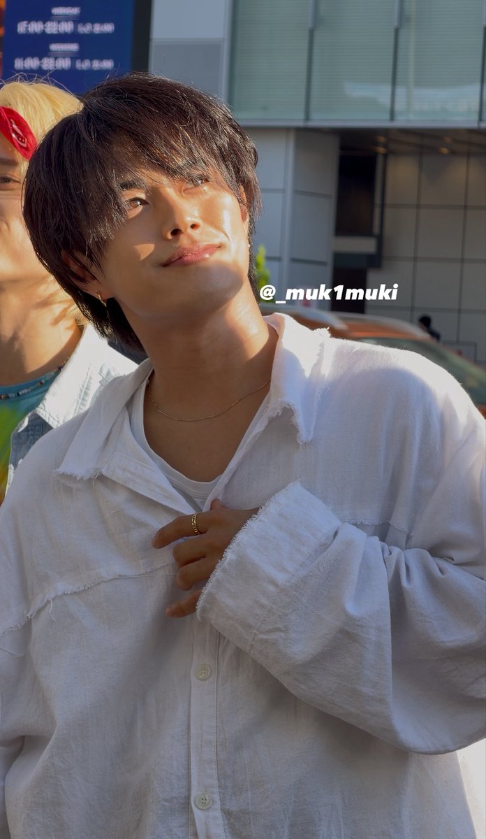 _muk1muki's tweet photo. ずっと顔がつよい https://t.co/kjH2Fp3d3I