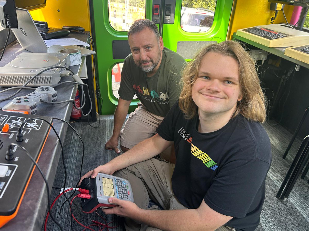 cretroreset's tweet photo. 🔌🎮 SAFETY FIRST AT RETRO RESET! PAT TESTING!🕹️💙

Yesterday, we gave all the equipment on the Retro Reset bus a thorough safety check! ✅

Luke, carefully inspected every cable and used specialist testing equipment to check our computers and consoles. https://t.co/gzSzqCkQwM