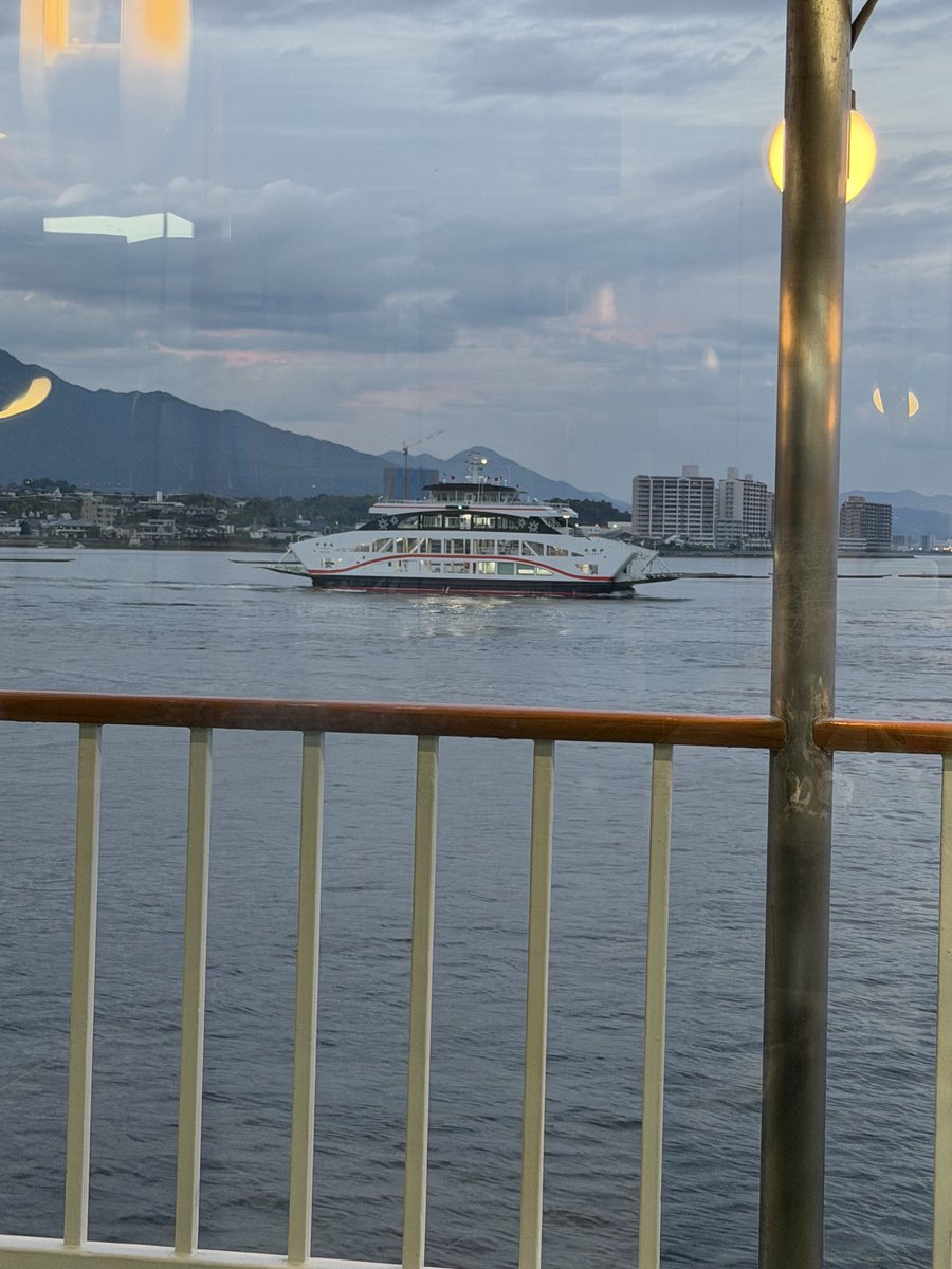 Line_3's tweet photo. 宮島に向かう https://t.co/OubDG0bGM2