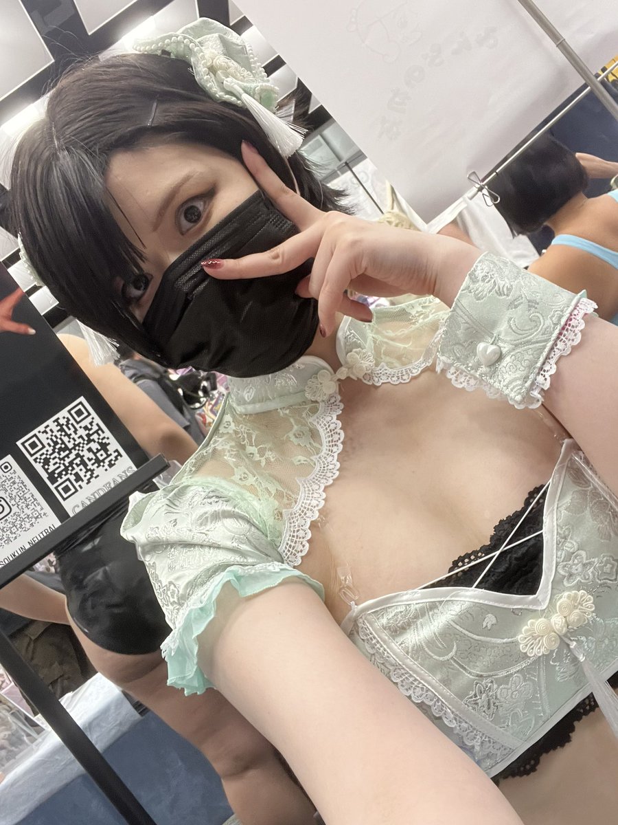 soukun_neutral's tweet photo. コスROMコンプレックスありがとうございました！！！！！
初大阪心細すぎたけど会いに来てくれた方いてめちゃくちゃ嬉しかったです！！！
東雲さんにも会えてひと安心☺️

今回は紐みたいなやつとチャイナ着ました😆
またよろしくお願い致します(*´∀`)ﾉ https://t.co/JICVDKb8bz