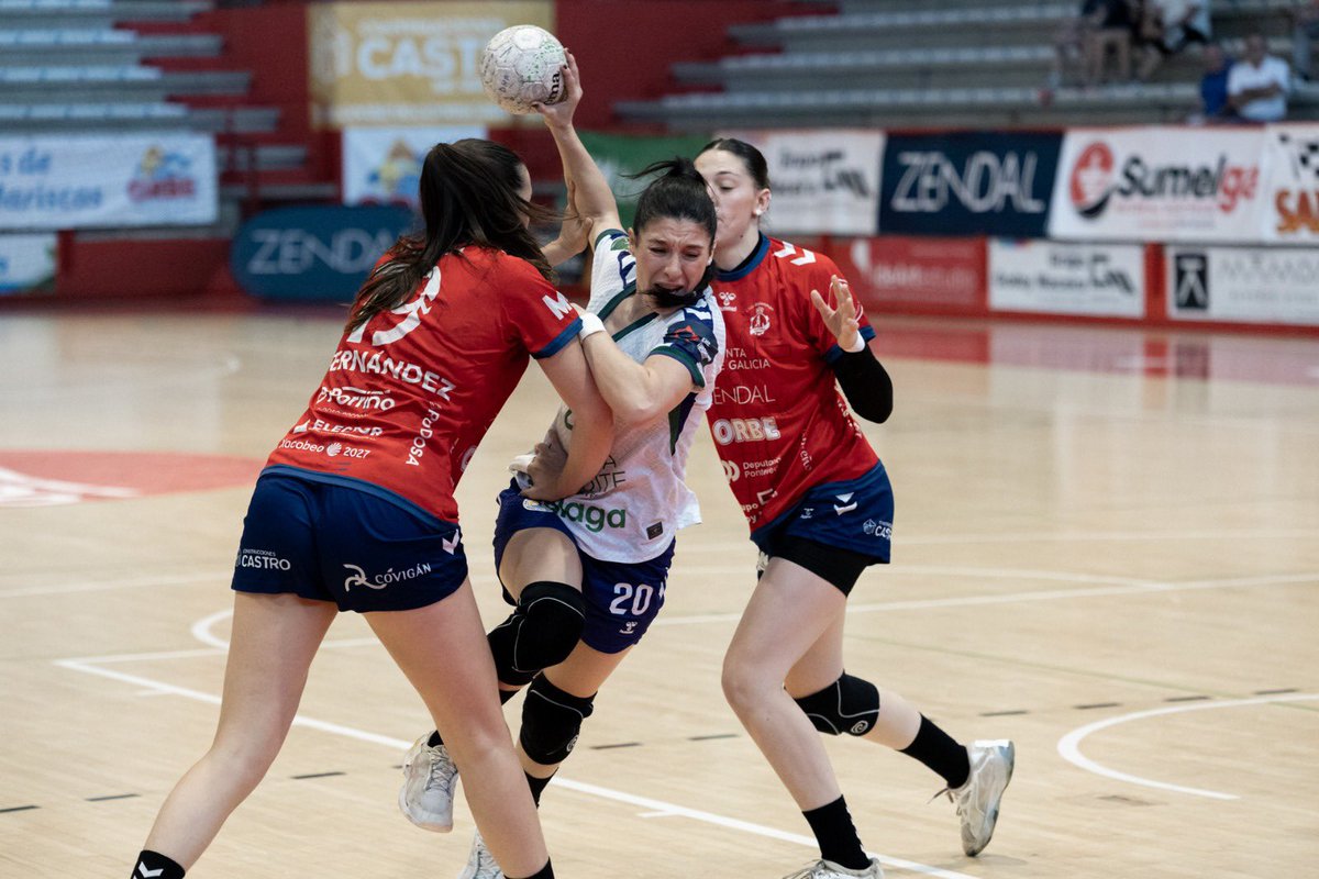 IberdrolaDHF's tweet photo. 🟢 @BMMalagaCosta conquistó Porriño. ¡Ahí van las mejores imágenes del encuentro!
🆚 @BmPorrino 1⃣6⃣-2⃣8⃣ @BMMalagaCosta
❗️ ¡Disfrutadlas!
📸 @BmPorrino
#️⃣ #Balonmano #SheLovesHandball https://t.co/iWewh5I41w