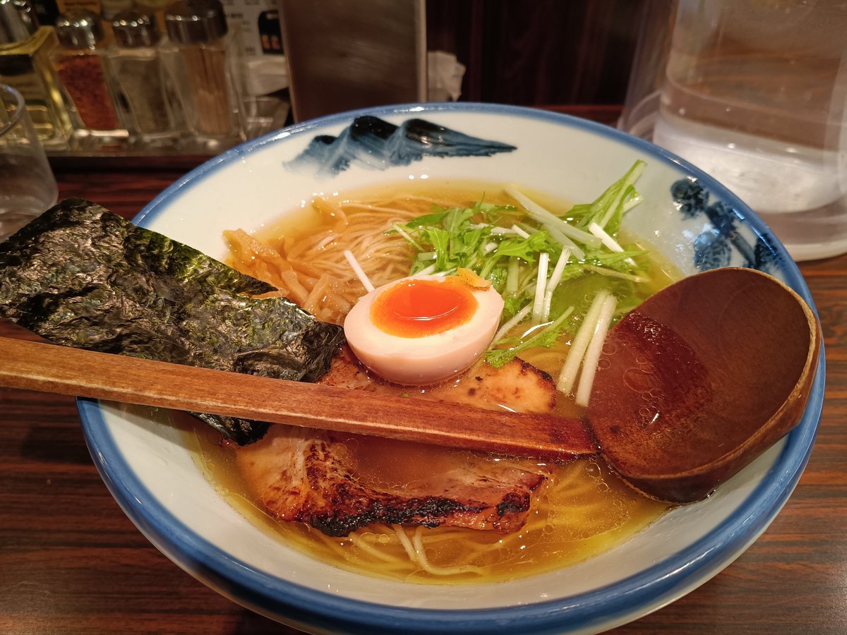 chomoyama3's tweet photo. AFURIのゆず塩ラーメン。美味い。 https://t.co/uLNqZM1SU6