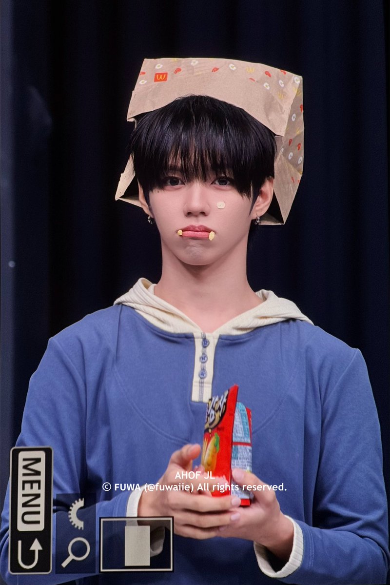 fuwaiie's tweet photo. 261011

#AHOF #아홉                               
#JL #제이엘 https://t.co/F6ruw7oGzF