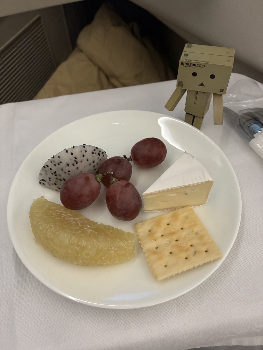 hmdkecchi's tweet photo. デザート😋

#ダンボー旅 https://t.co/MZjpVrc1l1