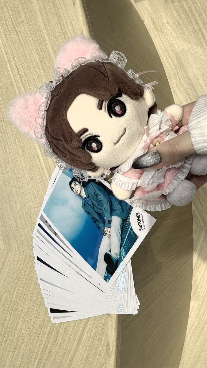 Kv59Tp's tweet photo. きょもぬ初めての外の世界でオタ活に巻き込まれる。 https://t.co/M1pfh5F0Nh