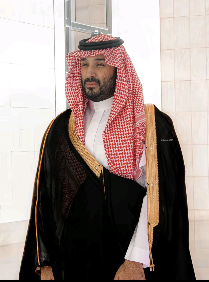 nassar7756's tweet photo. يا دارنا يا عزّنا والمهابة
يا قبلة الإسلام يا فخر الأوطان

جنودنا درع الوطن وقت الصعابة
والله يحفظهم من الشر والعدوان

للدين والوطن نفدي ترابه
ونصون أرضه بالعزم والإيمان

تبقى السعودية عالية الجنابة
في ظل قيادتنا، عزّ وأمان 🇸🇦
#السعوديه_خط_احمر https://t.co/UBAetbmNjo