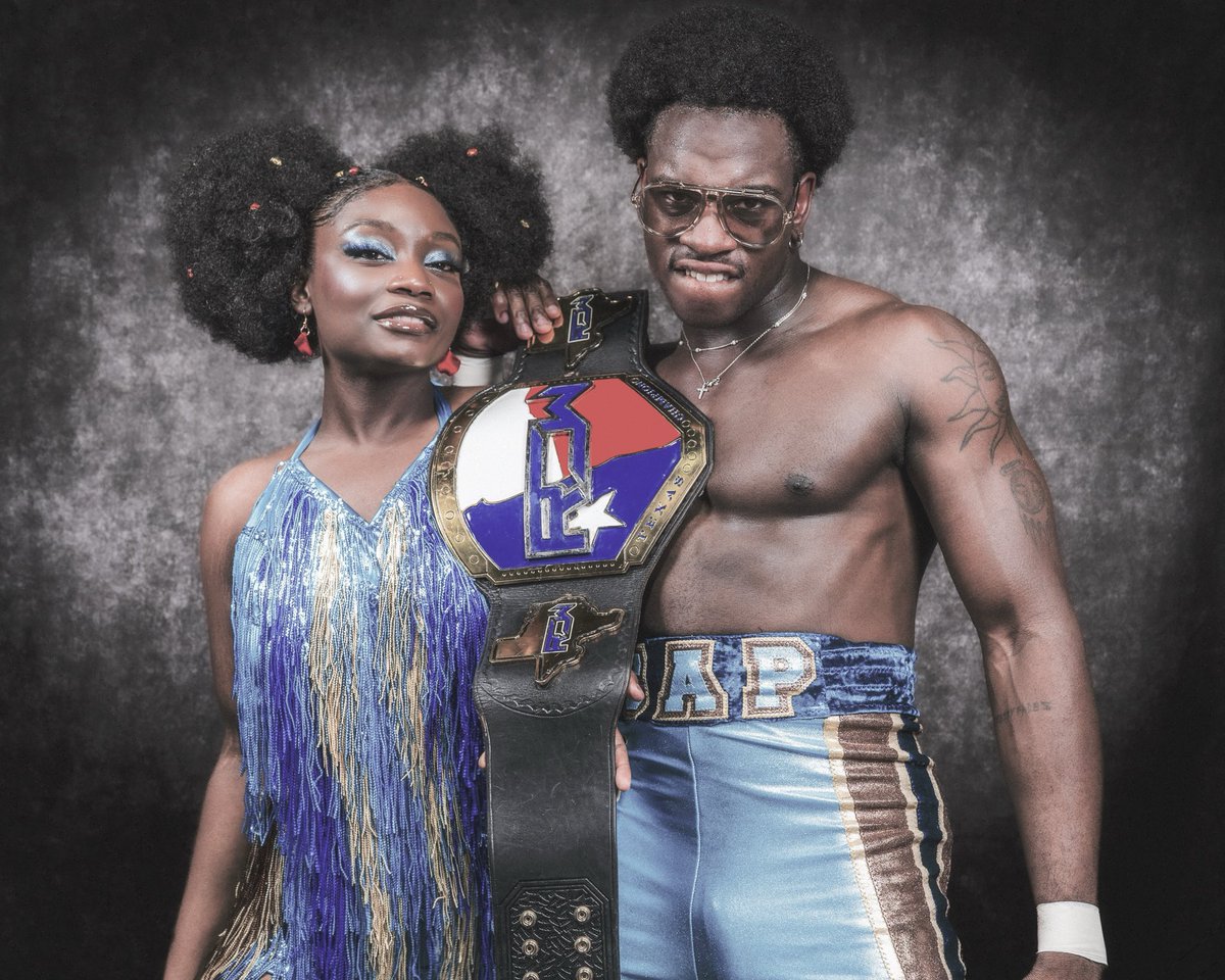 xEliannax's tweet photo. Keep ya eyes on the champ and ya mouth off the queen sucka. Ya dig? 🪏 https://t.co/hc61vPvzKR
