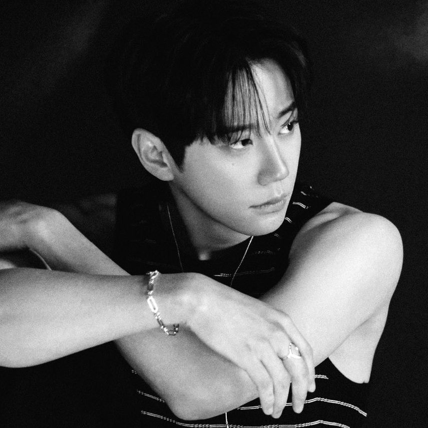 ki33_me's tweet photo. TOP                                      BOTTOM
#songjun #ซงจุน https://t.co/9FkNptzoRQ