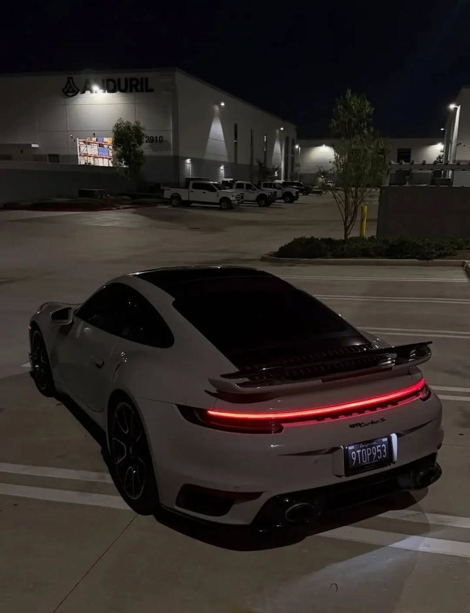 ZyroCar's tweet photo. Porsche 911 Turbo S https://t.co/11zEO162QS