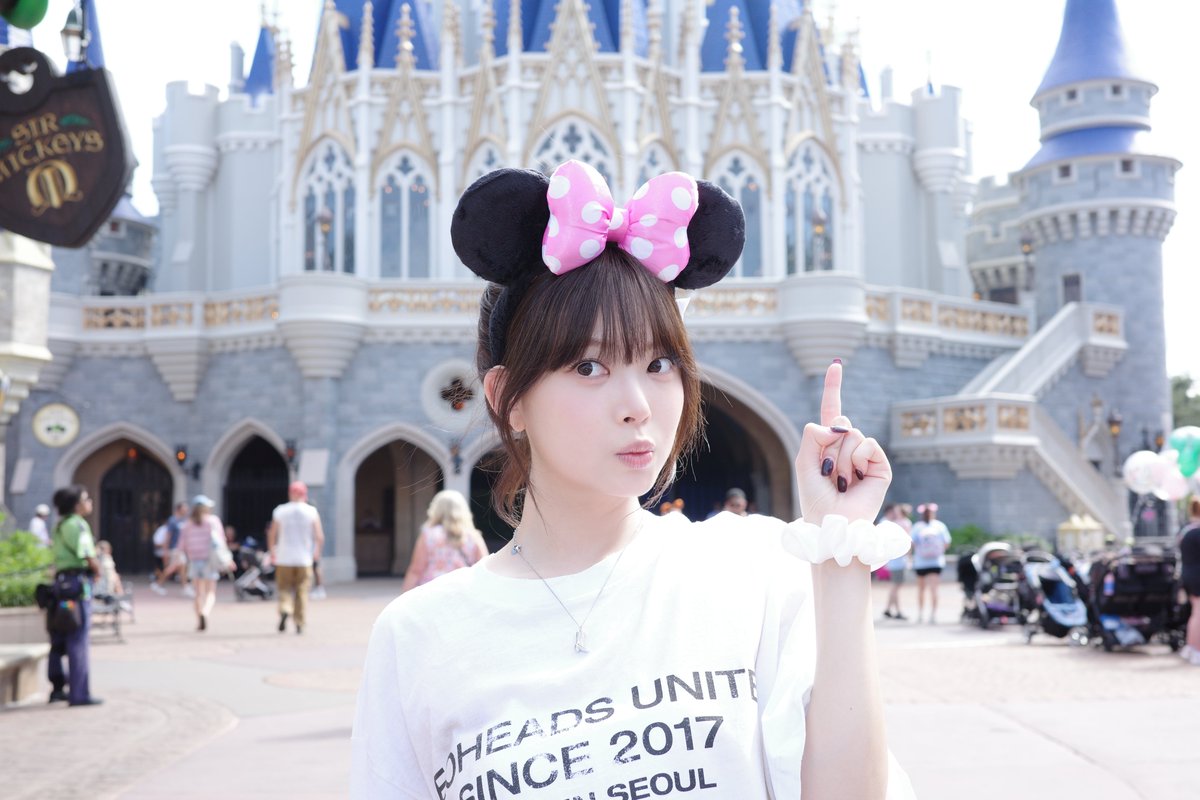 EunchaeCentral's tweet photo. [261003 | 📸] HONG EUNCHAE Weverse Update

“The Disney photos I couldn't upload”

#르세라핌 #홍은채 #은채 #ウンチェ
#LE_SSERAFIM #HONGEUNCHAE https://t.co/jbbHz8QMKJ