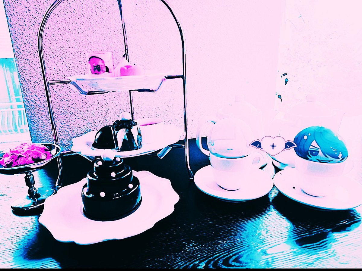 DICE1st's tweet photo. 엄지 아비님의 딸과 Tea Party 𑙕ྀི.◜ ༥ ◝ 𐰉݁💝 https://t.co/juXsjZQDlh