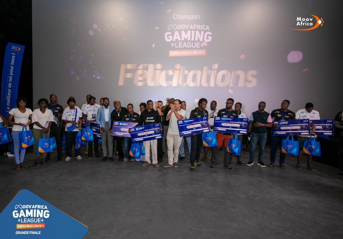 MoovAfricaBenin's tweet photo. Quelle journée ! 🔥 
La grande finale de la Moov Gaming League a tenu toutes ses promesses, avec des affrontements intenses sur FC 27, Tekken 8 et Clash Royale ! 

Félicitations à nos grands champions qui repartent avec de belles récompenses !

#MoovAfricaBenin https://t.co/wVUL2vV0va