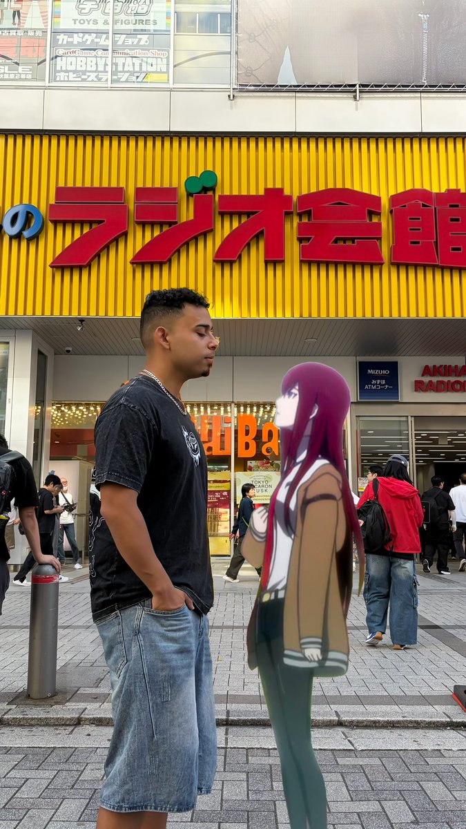RodikSama's tweet photo. Fui a Akihabara y tuve que recrear una escena de Steins Gate

Y si, ya sé que es muy virgen https://t.co/iTyFEzohzP