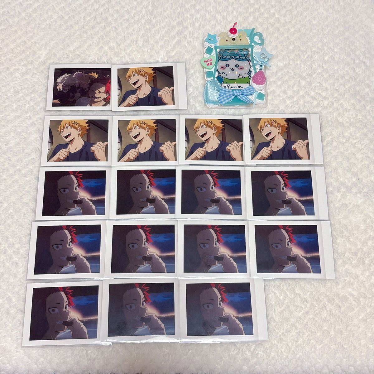 x7urlm's tweet photo. @chiyocoxchoco こんばんは、お返事ありがとうございます。
こちらの書き方が悪く、申し訳ございません。
1枚目のぱしゃこれ13枚と2枚目の1段目左側の爆豪くん切島くん上鳴くん三奈ちゃんの絵柄1点と、お好きな組み合わせで上鳴くん切島くん12点、１３：１３を交換は可能でしょうか？⇒ https://t.co/evYshfcSci