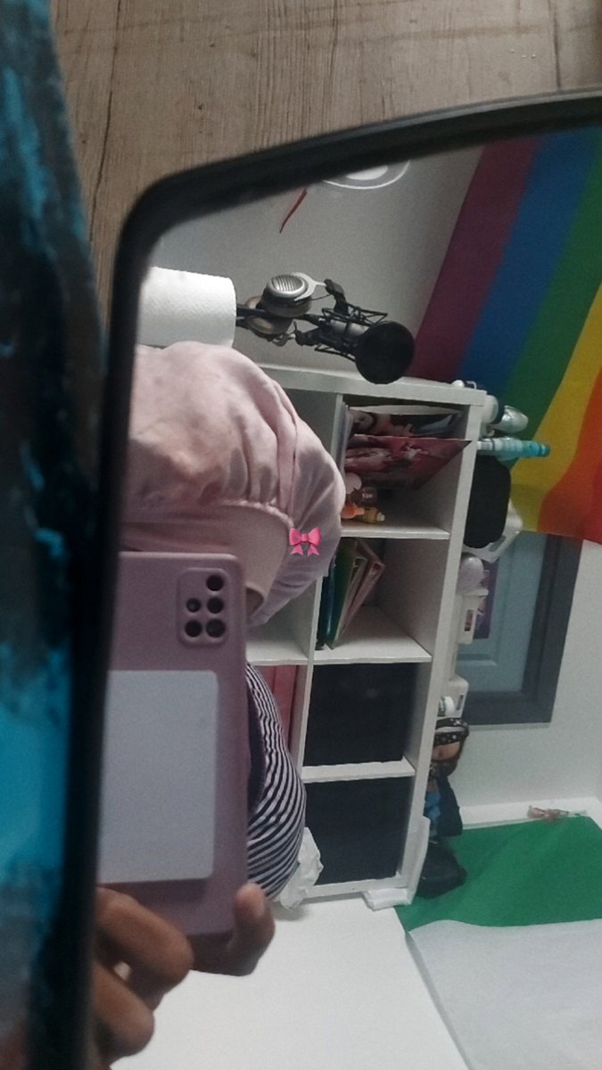 lyoncunt's tweet photo. Yo #lgbtqsexybitch https://t.co/BZQ6cG5D8e