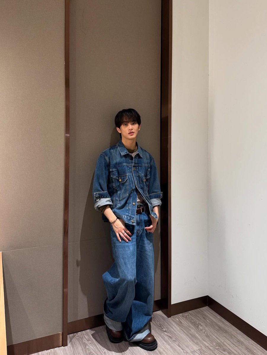 formarkkkk's tweet photo. 이런청청아니면보고싶지도않다:) https://t.co/Lw8MyI6QQh
