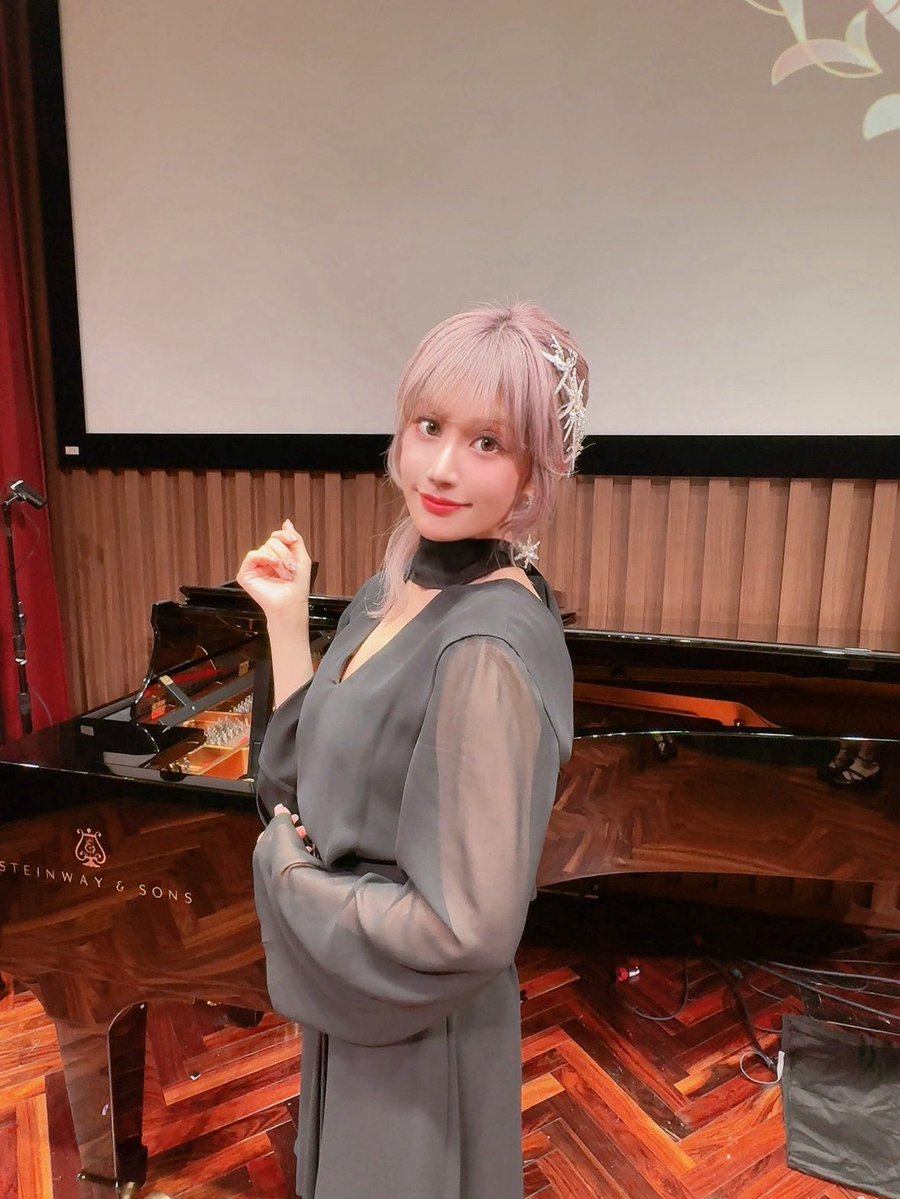official_vims's tweet photo. Re:STAGE! TROIS ANGES LUNCH&amp;DINNER SHOW〜You're "STORIA"〜に #阿部里果 が出演いたしました👼🍽️
ご来場ありがとうございました！

#リステ #リステップ #Rst_STORIA https://t.co/GIPeGFKXlZ
