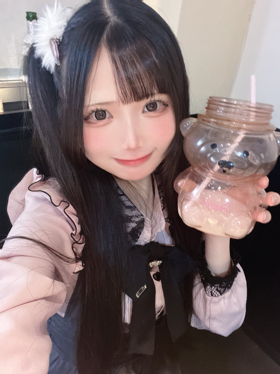 ruby__al's tweet photo. 退勤しました（ ᴗ ̫ ᴗ ）
🌟飲みべ高かった⁉️王子様♡

明日18時~います！
@andlove_akb https://t.co/FewEbfP8BT