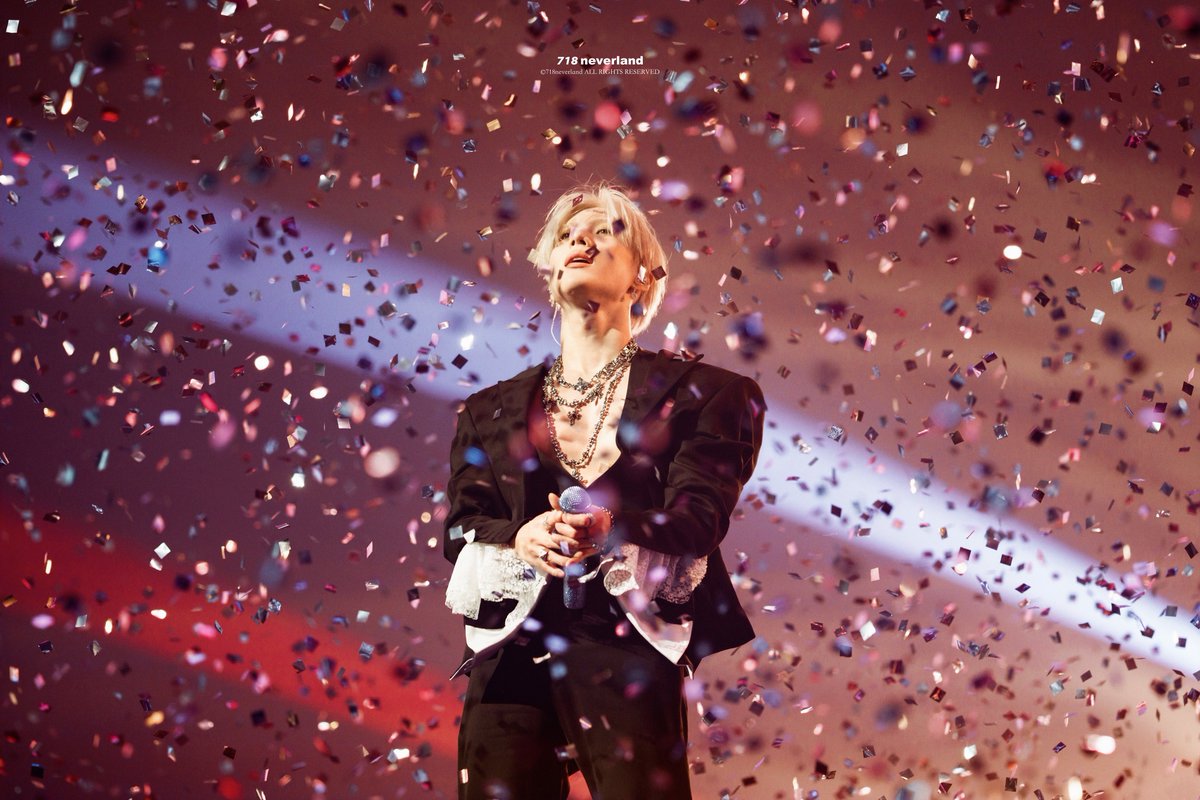 718neverland718's tweet photo. 260919 LiMiNaL day2📷

God bless you always, my angel💫

#태민 #TAEMIN #テミン #泰民 https://t.co/CFgXhSOTEl