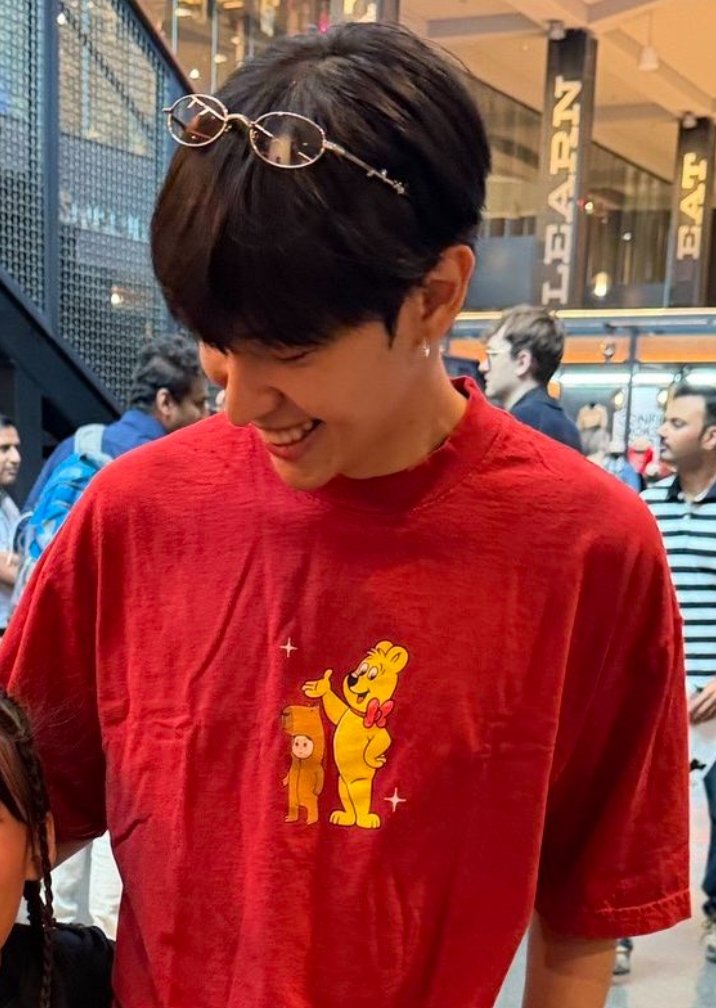 strawberraiin's tweet photo. nasaan po yung yellow basket? https://t.co/UmDQ9t9Imm