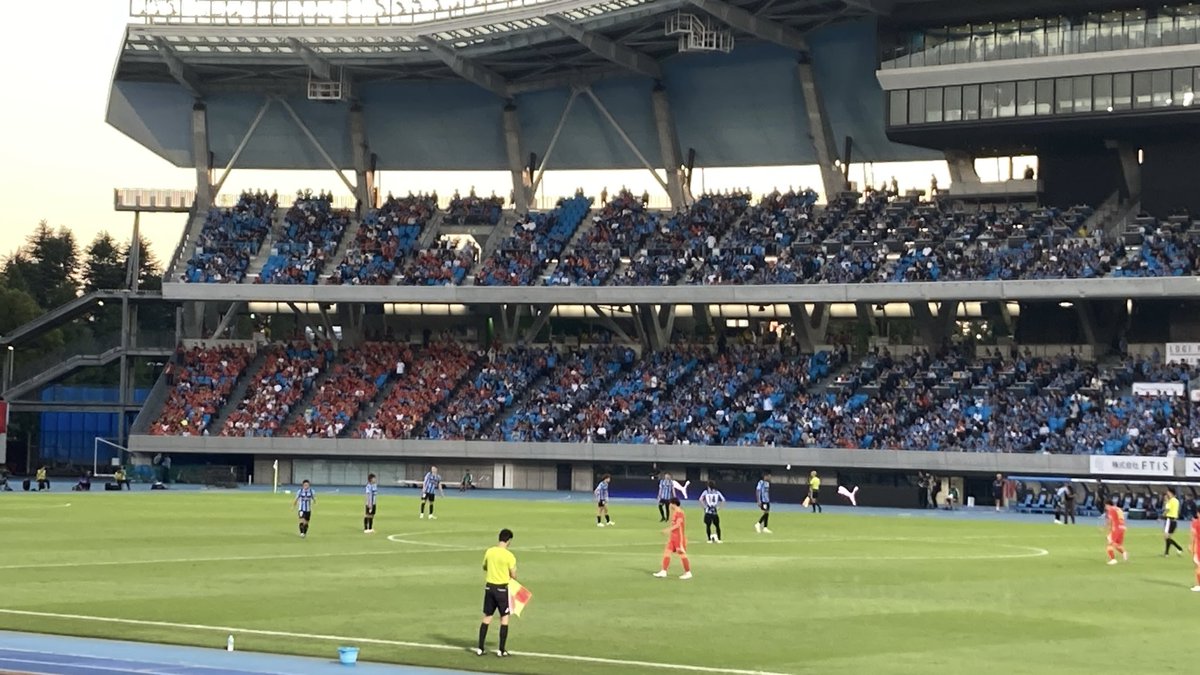 BlueApple8686's tweet photo. 川崎フロンターレの応援に等々力競技場に行って来ました♪😊⚽️🐬💙
明治安田J1LEAGUE第9節　川崎フロンターレvs 名古屋グランパスエイト 1-2

I went to Todoroki Stadium to cheer for Kawasaki Frontale! ⚽️🐬💙
Meiji Yasuda J1 League Matchweek 9: Kawasaki Frontale vs. Nagoya Grampus Eight https://t.co/F4xe3anVf6