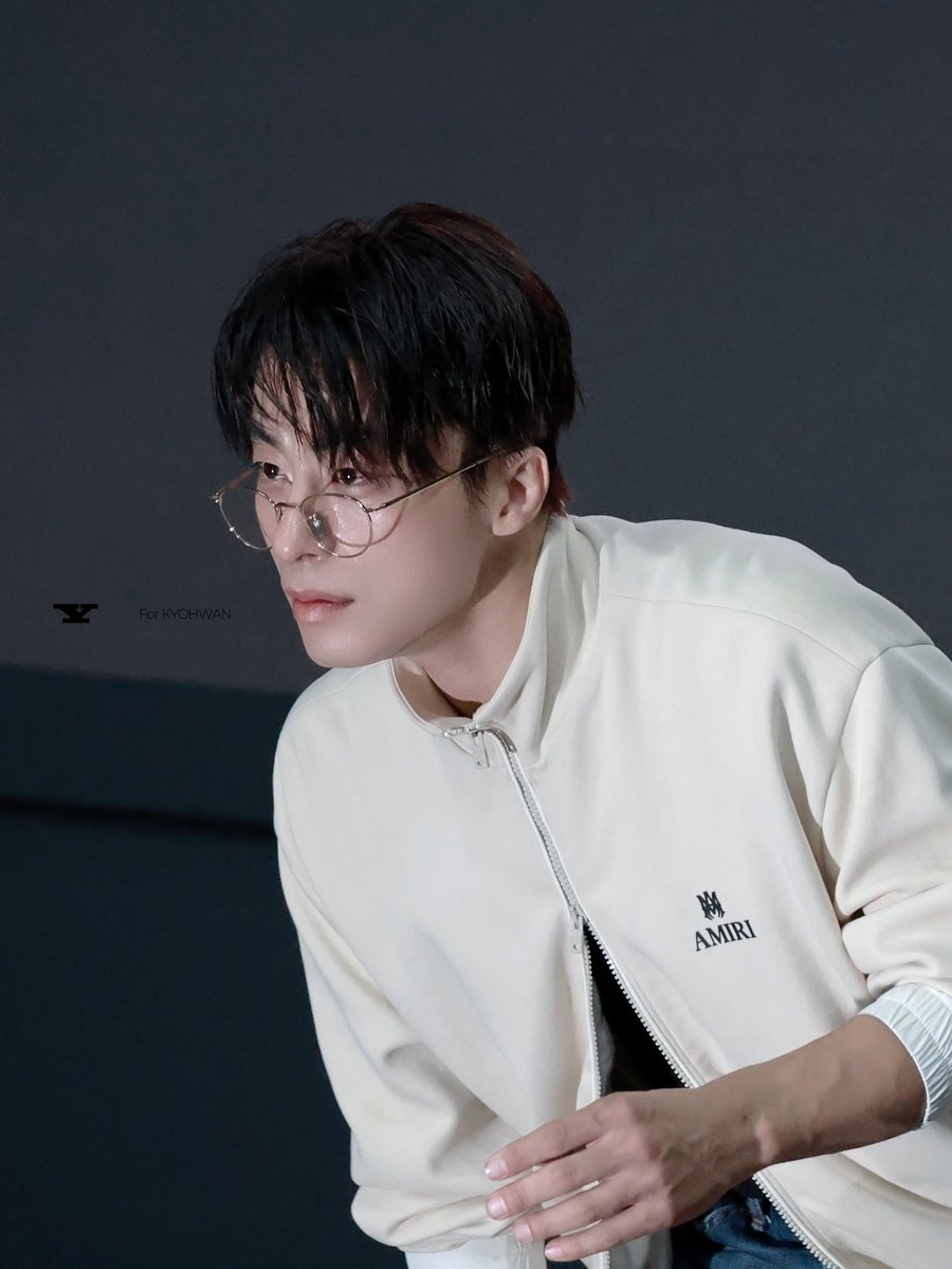 _shucreammy's tweet photo. 261011 부활남 무대인사 

🖤🤍

#부활남 #구교환 https://t.co/zIRGBZKzFJ