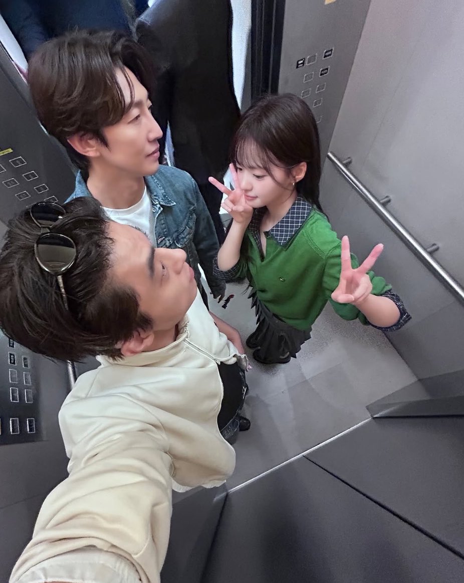 yumnoiy's tweet photo. ♡예린석환영하♡ << 
전 아직 못 보내주겠는데요 . . ㅜ https://t.co/7684gcjymI