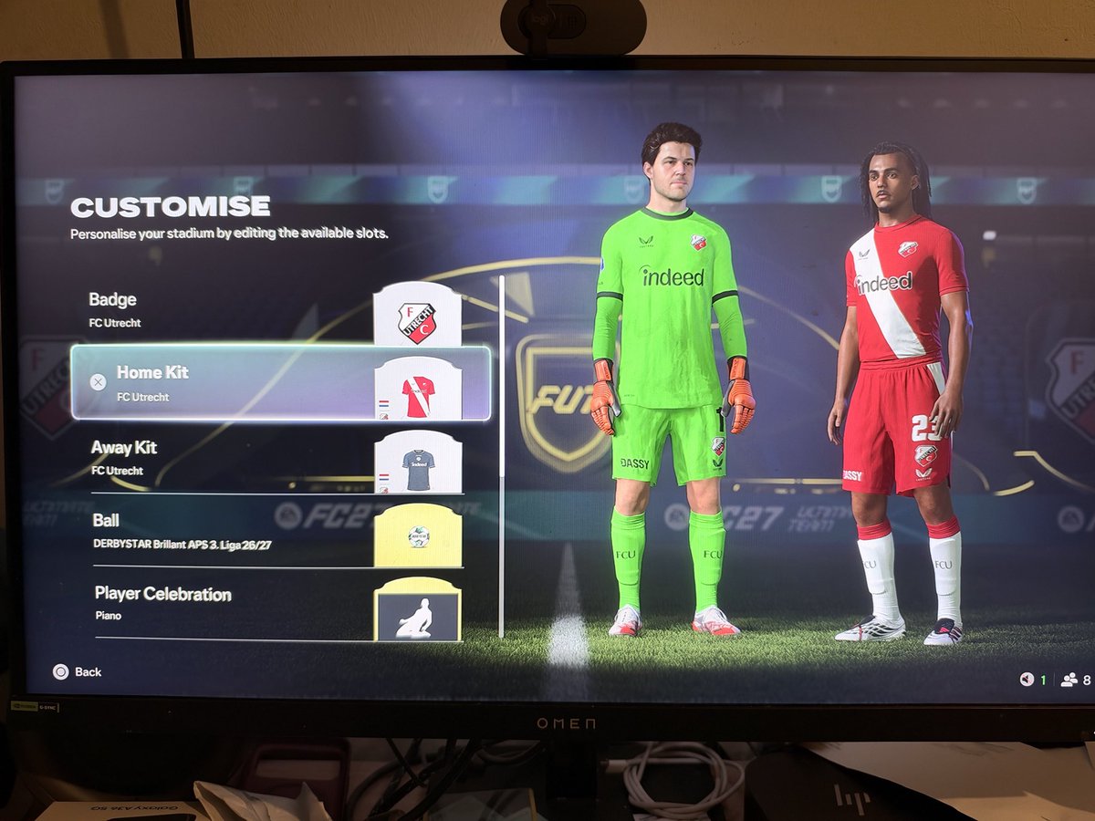 awuah030's tweet photo. @UDAlmeria_Eng @fcutrecht 10 wins met fc Utrecht shirt en badge? https://t.co/3CYHYD594a