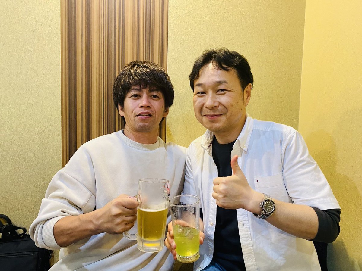 Abe_Yuya's tweet photo. 20年以上お世話にっているテレビユー山形(TUY)のアナウンサー、結城さんと！
久々の再会。

今年も阿部の「憧れをこえて」がTUYで放送される山形県高校駅伝のテーマソングになっています！

限界をこえて  憧れをこえてゆけ
あなたのために声を枯らす人のために
今走り続けろ
その涙で未来は光っていく https://t.co/yCVIGn3Thk