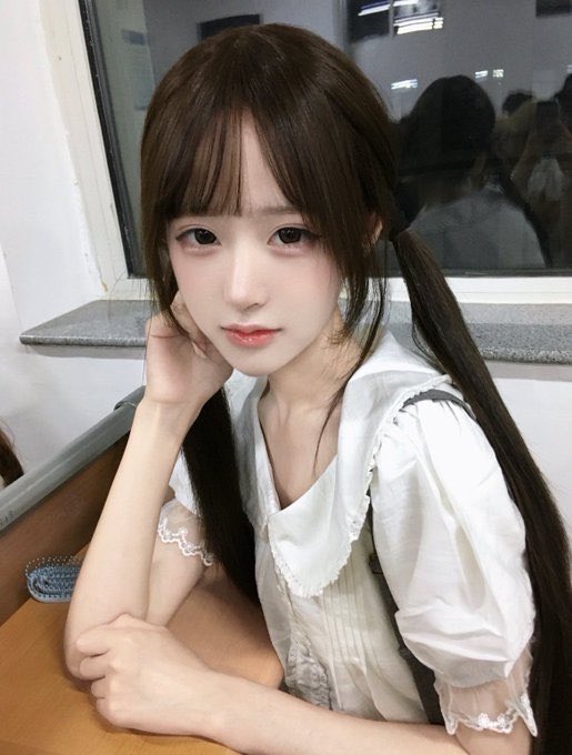 Fauzanrambe4's tweet photo. 从小缺爱～

有人想锐评一下我的14岁的福嘛 ？🥹   

不要🚪赶紧看，我要删了… https://t.co/YoEcuflsbw