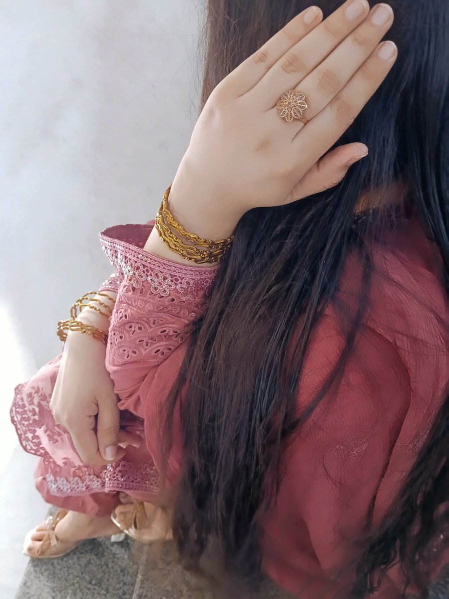 Mmany58509's tweet photo. تم کہاں مصر کے بازار میں آبیٹھے  ہو 

تم تو یوسف کے خریدار نہیں تھے پہلے 
#متاعِ_دل https://t.co/yd5eOVAOGv