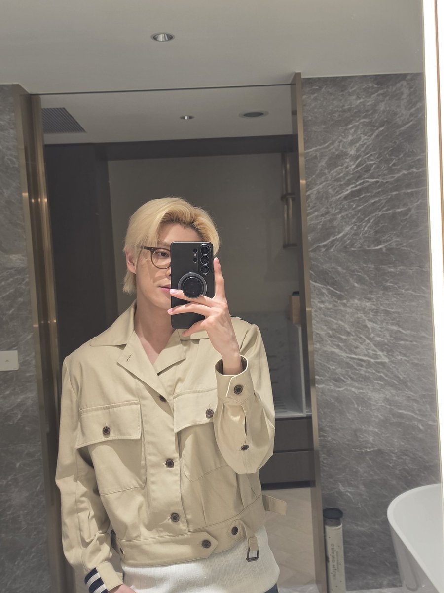 15ARCHIVEz's tweet photo. #JAKE DM update 💌 https://t.co/CifmFIauGz