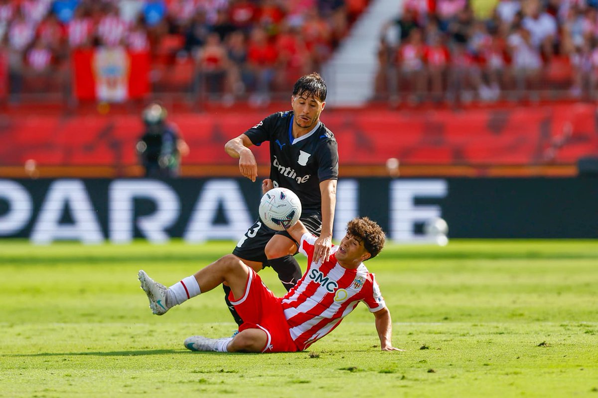 CDLeganes's tweet photo. ⏸️ Descanso en Almería.

0-0 | #AlmeríaLeganés #VamosLega ▽ https://t.co/F7m8lgK0Zt