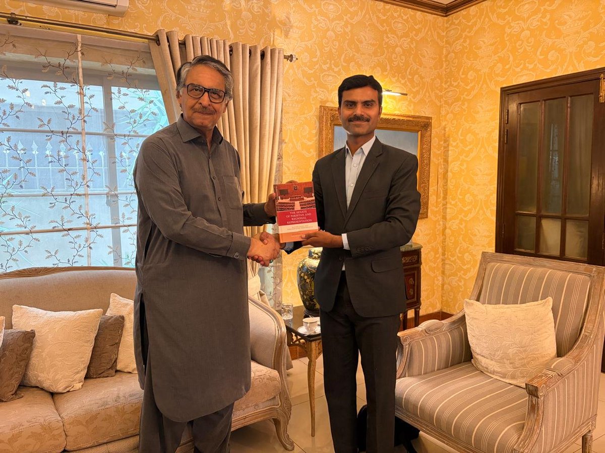 DilawarSaidhen's tweet photo. Pleased to meet H.E. Amb.@JalilJilani, former Foreign Secretary and Foreign Minister of Pakistan, and present him with a copy of my book on @SenatePakistan,published by @BloomsburyPub.
Grateful for his valuable guidance on taking my research forward. 
@IlhanNiaz @LordNortonLouth https://t.co/DelSVwCMzy