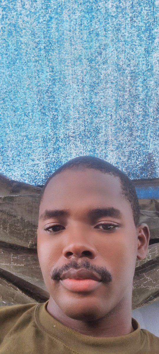 CaptStoic's tweet photo. 📍Farm 😁
Come and patronize my grandmi poultry farm 🥚🐔🐓
Delivery within Abuja

#CaptyatFarm🚜👩‍🌾 https://t.co/qRSwVBFDZz