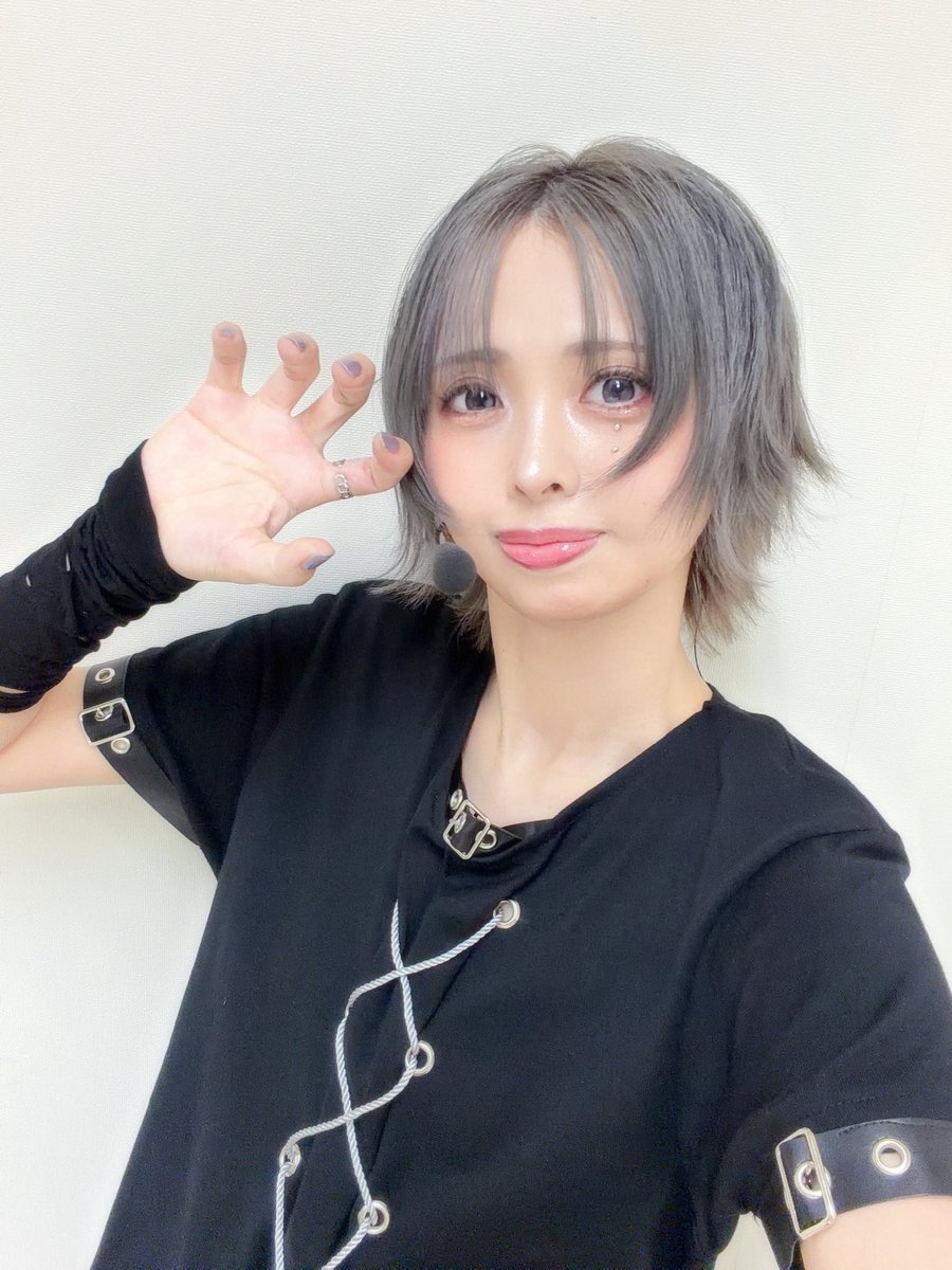 nagadon0103's tweet photo. #シャニソン_リリイベ
∑ Desire西城樹里役で出演しました！
6人でいっぱい語れて嬉しかった！！

リリイベの為に作ってもらった衣装もイケてて最高だからみてね🌟

「SUPER DUPER DREAMER」「BEAST MODE」たくさん聞いてね🐺
ありがとうございました！ https://t.co/Db06ltxzaS