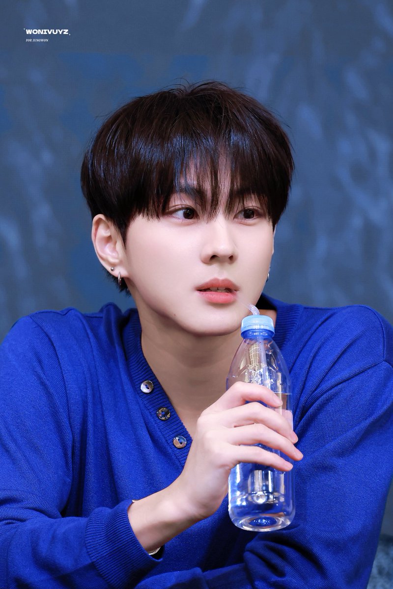 wonivuyz's tweet photo. 261011 MAKESTAR in TAIPEI 

너무예쁘다.. ㅠㅠㅜㅠ

#양정원 #정원 #JUNGWON 
#ENHYPEN #엔하이픈 https://t.co/6iPFXWv3xR