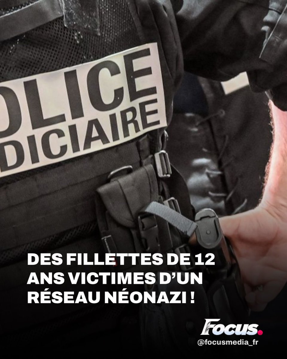 FocusMedia_Fr's tweet photo. 🔴 ALERTE INFO — DES FILLETTES DE 12 ANS VICTIMES D’UN RÉSEAU NÉONAZI !

Rohan Rane, 29 ans, a été condamné à 20 ANS de prison à Paris. 

Il dirigeait un réseau sur Discord qui faisait CHANTER des adolescentes, parfois âgées de 12 ANS, pour les contraindre à des ACTES SEXUELS et à des AUTOMUTILATIONS. 

Certaines étaient forcées de graver des CROIX GAMMÉES sur leur peau. Une vingtaine de victimes ont été identifiées.

Sources : Le Monde