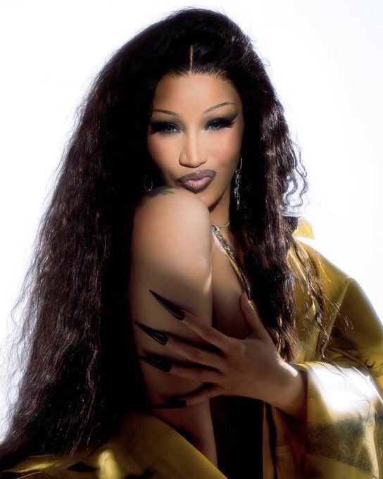 Thia03231's tweet photo. Happy 34th birthday to the iconic  queen of Hip-pop and rap Cardi B✨ https://t.co/JSNeOw3GFH