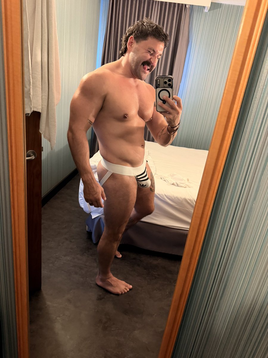 DomHimbo1's tweet photo. #jocktober https://t.co/Z3LcNsb6kD