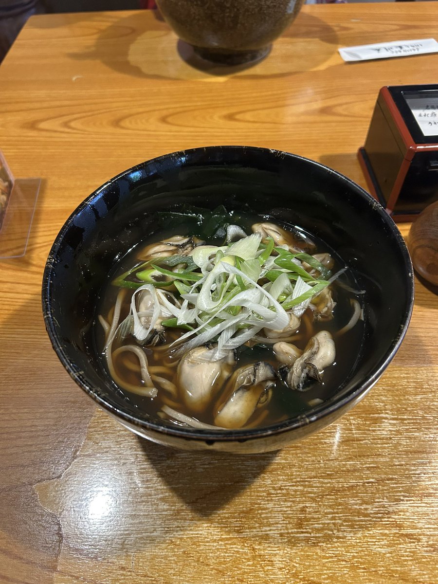 tosmkk's tweet photo. 本日は妻のお供で釧路まで
ご馳走様でした。
#タウシュベツ橋
#玉川庵牡蠣そば
#武佐駅 https://t.co/Zww0pkUrVB