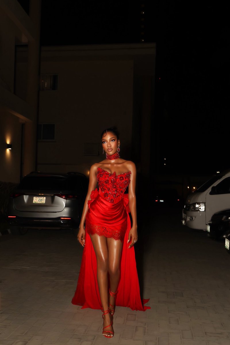 AdonetOgechi's tweet photo. It's your birthday and you would love to create a look, which stylist are you going for???👇

Dede did it.                 Or.         Koyincurates https://t.co/bEBBGo7VTs