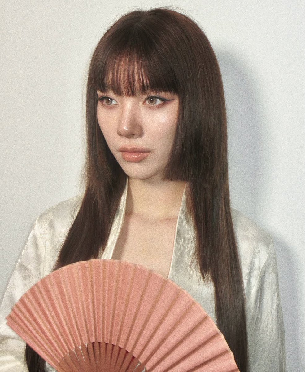 OrmKorn_fans's tweet photo. ออมจัง 🪭🗡️

💄Make up: armytoast
▪️Ass : mechez
💇🏼‍♀️Hair: biobell.lpz

[ IG: biobell.lpz ] 

ORM CHATO DANCING FLOWER
#SiamParagonBIFW2026xOrm
#OrmKornnaphat‌ #ออมกรณ์นภัส‌ https://t.co/2dDAcBd3Xo