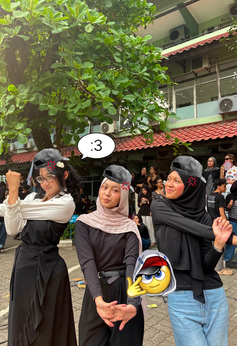 payinnie's tweet photo. jiel chang dan aishiteru menuju indonesia jamet bersama palinlun ദ്ദി◝ ⩊ ◜.ᐟ https://t.co/SKRwwlX0WI