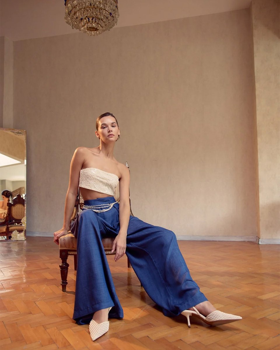 milagroncom's tweet photo. A different mood for every version of you.

LAMODEMAPASS moves between playful details, bold statements and effortless everyday looks. From a little sparkle to a look that speaks for itself, these are pieces that make getting dressed feel like the fun part.

LAMODEMAPASS — your style, your own plot.

#lamodemapass #milagron #betweenyouandmi