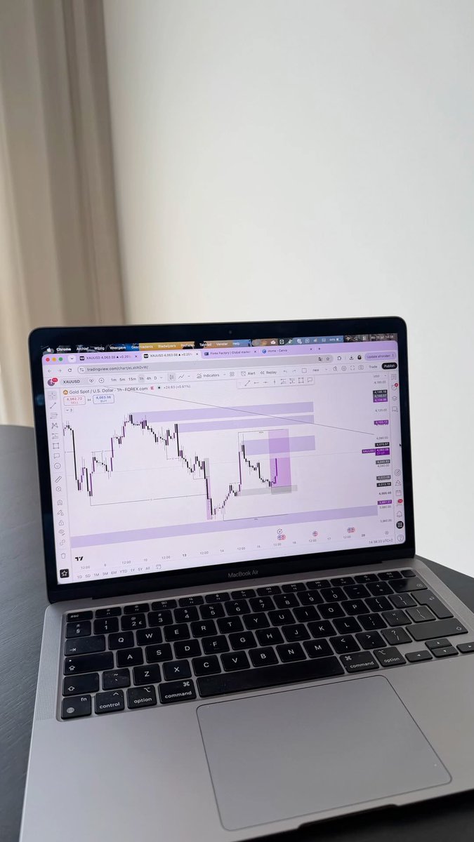 spideycrypt's tweet photo. Let's end the debate, Traders:

Laptop  💻 or Desktop 🖥️ ? https://t.co/I9ce8Ch0ia